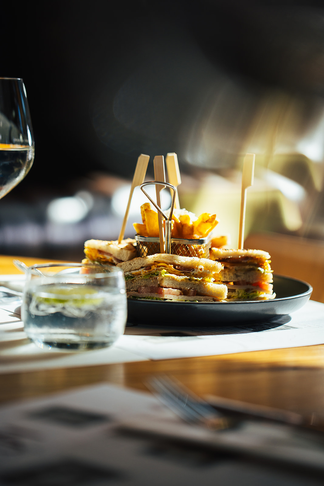 Clubsandwich met friet